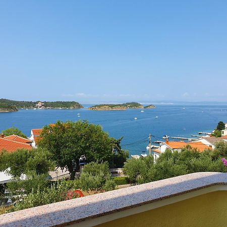 Apartment Jelena Rab Town Bagian luar foto
