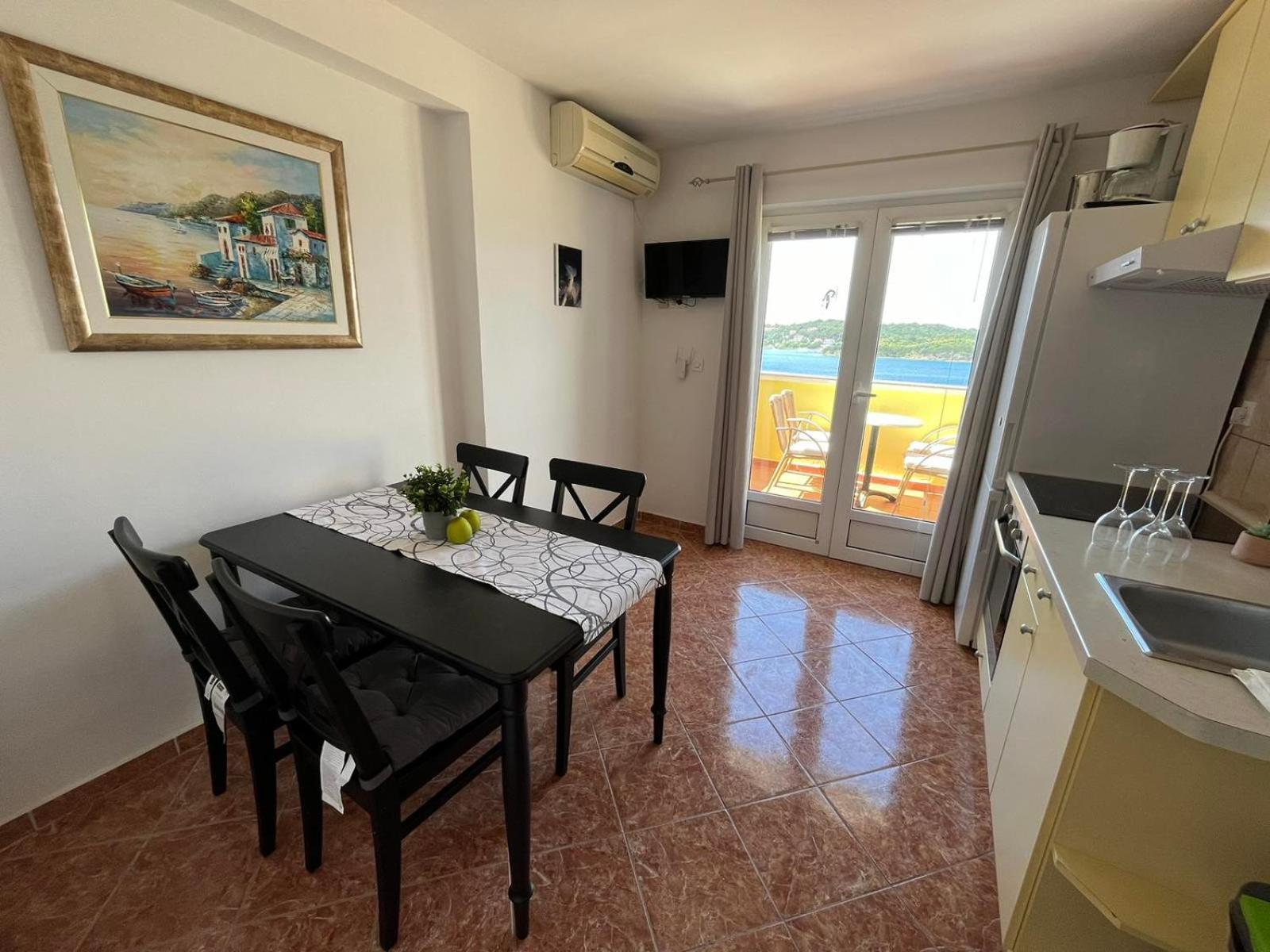 Apartment Jelena Rab Town Ruang foto