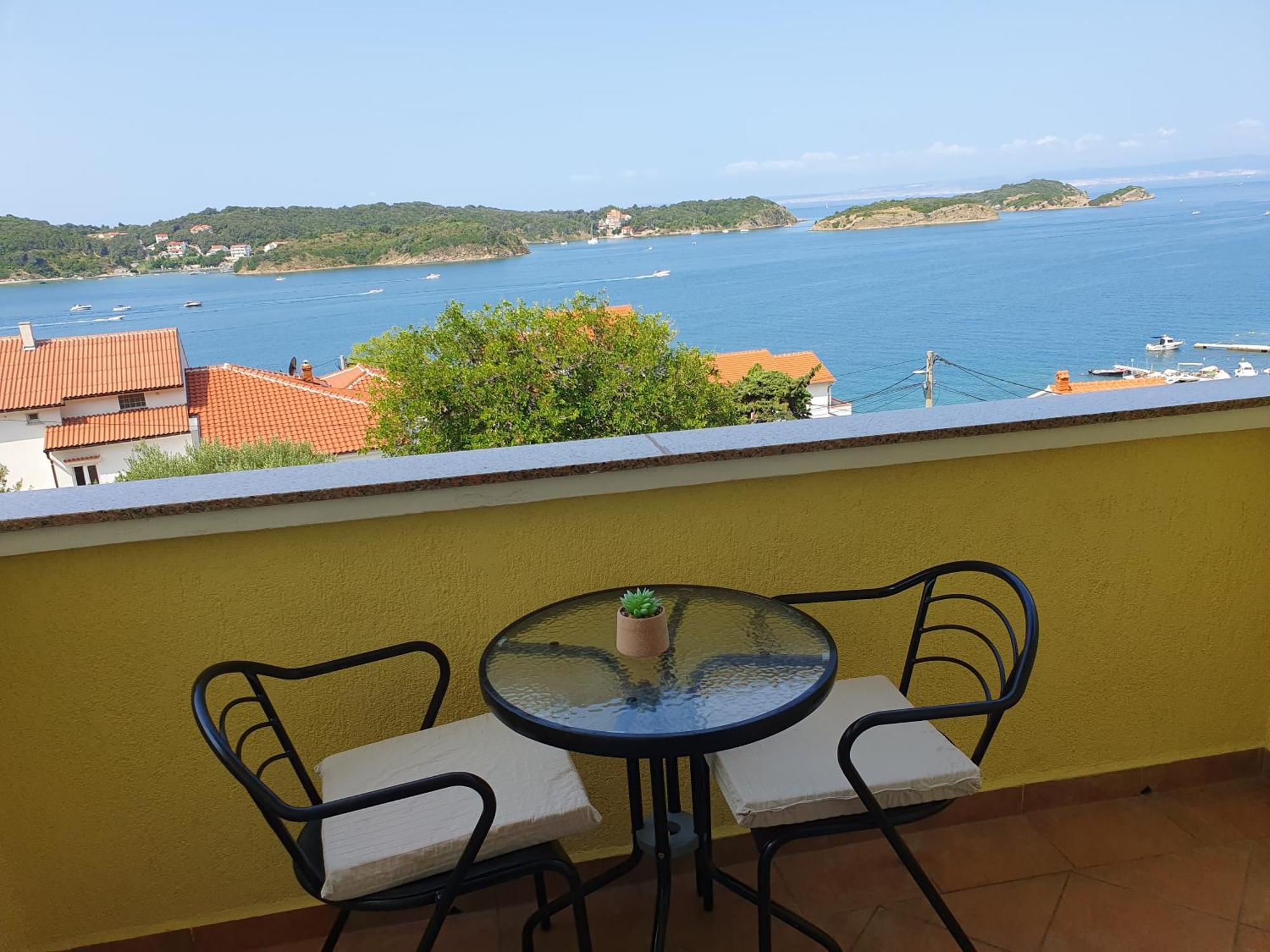 Apartment Jelena Rab Town Bagian luar foto