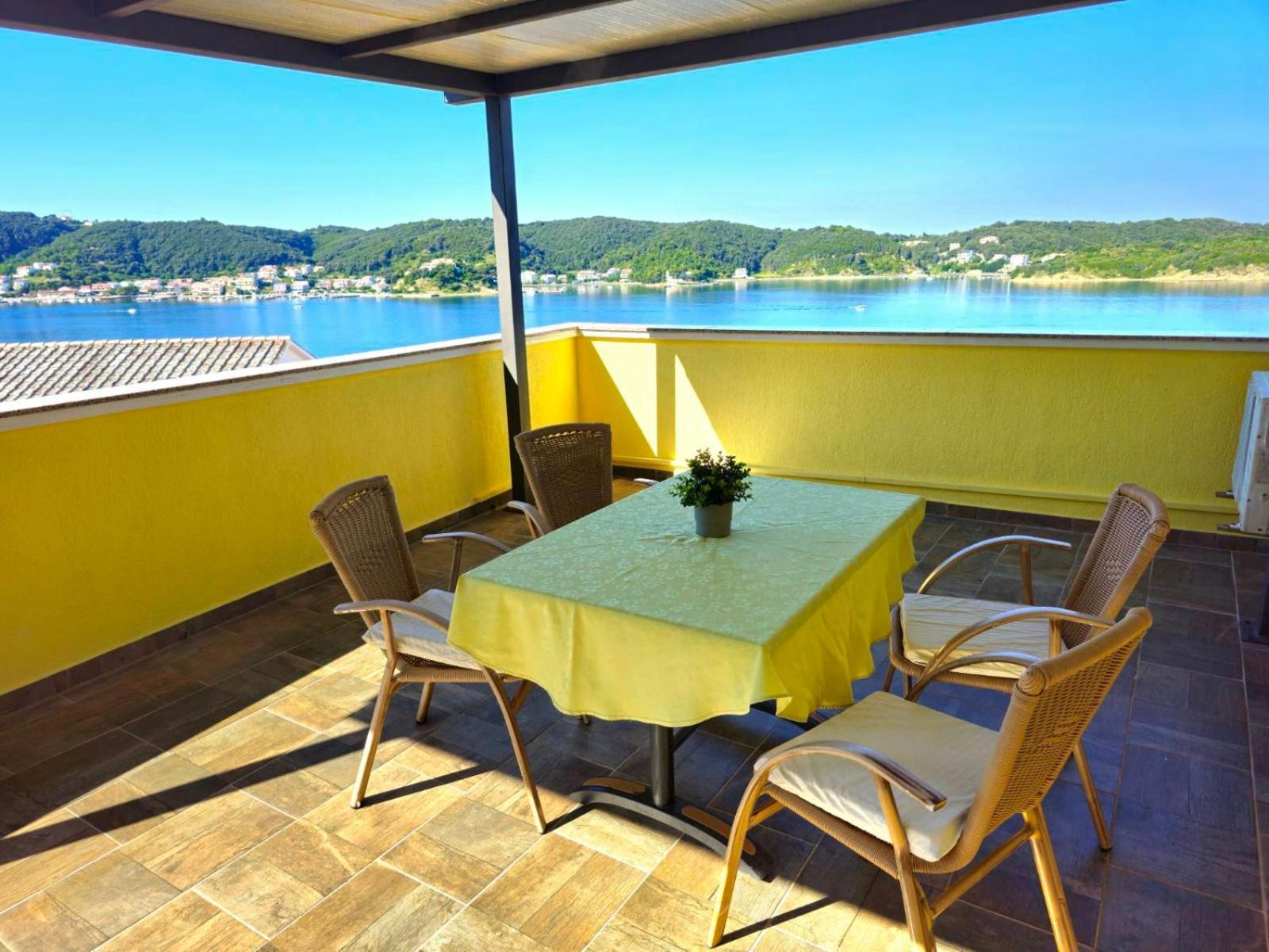 Apartment Jelena Rab Town Bagian luar foto