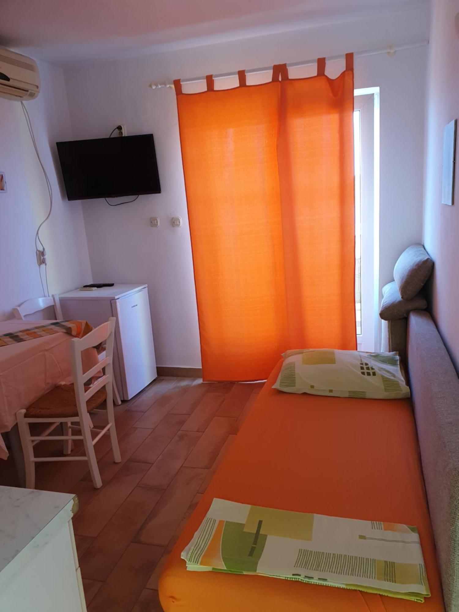 Apartment Jelena Rab Town Bagian luar foto