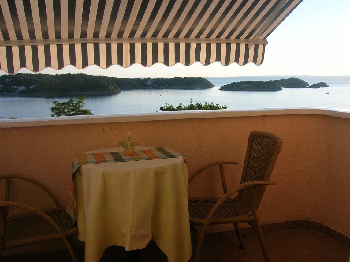 Apartment Jelena Rab Town Bagian luar foto